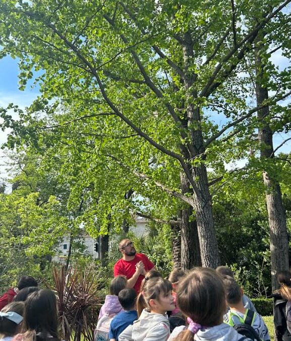 Posjet Školskom botaničkom vrtu u OŠ Ostrog